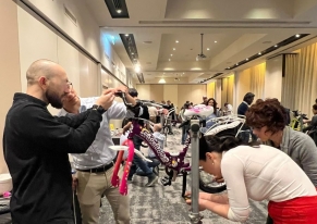 Bike building for children: when working as a team succeeds in making a social impact