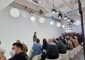 We supported designer Daniele Calcaterra for the launch of the next fallwinter. On the catwalk this time not only his garments, but also our staging ideas and the location that found especially for this event