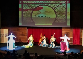 We organized a Chinese cultural show for Activo Travel, taking care of the location search and technical assistance for the show.