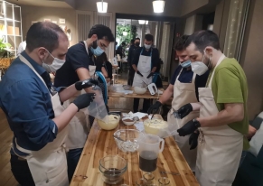 Team building for Prima Assicurazioni with team cooking activities