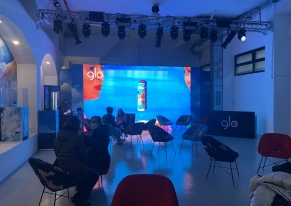 We supported the agency Question Mark for location scouting activities for the client Glo, for the launch of the new electronic cigarettes signed Glo x toilet paper