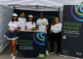 Promotional activities by Guru Marketing Lab have invaded the municipalities of Avellino and Benevento, involving citizens in crowdfunding activities for the Renewable enery tour of Ener2crowd