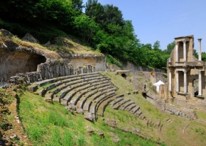 Smart Eventi worked on social campaign and adwords for the Festival Internazionale Teatro Romano di Volterra